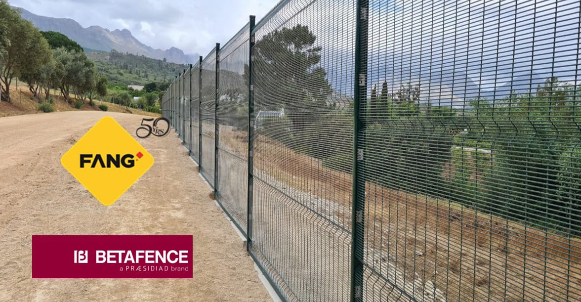 Farm in the beautiful Western Cape Winelands - Fang Fences & Guards ...